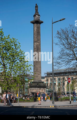 Il controverso monumento di Melville, che commemora Henry Dundas, il primo visconte Melville in St Andrew Square, Edimburgo, Scozia, Regno Unito. Foto Stock