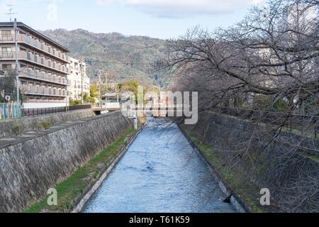 Canale vicino Ebisu fiume centrale idroelettrica, Sakyo-Ku, Kyoto, Giappone Foto Stock