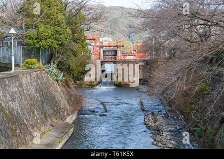 Ebisu fiume centrale idroelettrica, Sakyo-Ku, Kyoto, Giappone Foto Stock