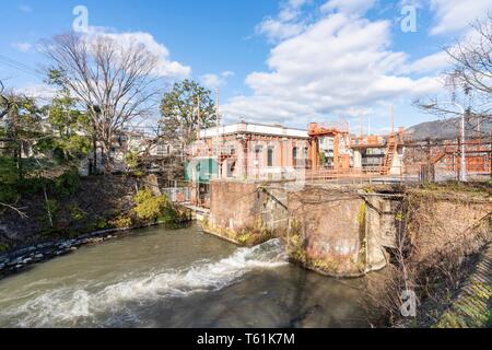 Ebisu fiume centrale idroelettrica, Sakyo-Ku, Kyoto, Giappone Foto Stock