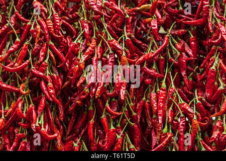 La paprika su un mercato in Funchal sull isola di Madeira, Portogallo. Foto Stock