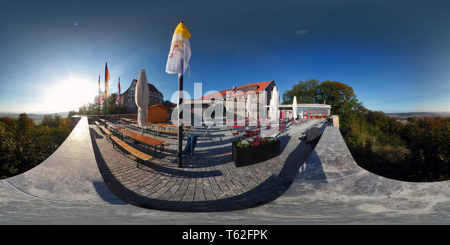 Visualizzazione panoramica a 360 gradi di Leinefelde - Worbis | Eichsfeld - Burg Scharfenstein - Burgterasse