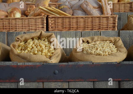 Vari tipi di pasta, Italia Foto Stock
