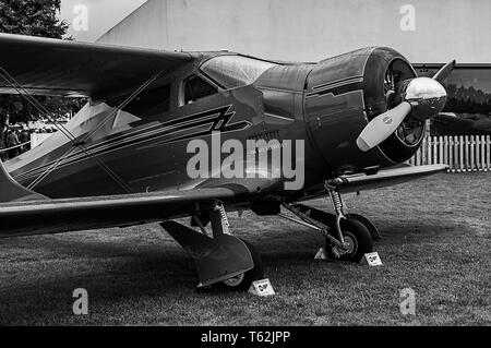 Un 1947 North American L-17A Navion in mostra statica al Goodwood 2017 Foto Stock