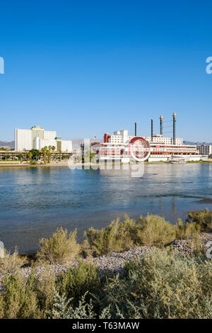 Colorado Belle Hotel & Casino è un piroscafo edificio sagomata sul fiume Colorado in Laughlin, Nevada, STATI UNITI D'AMERICA Foto Stock