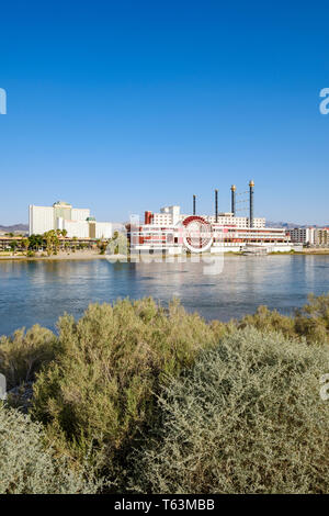 Colorado Belle Hotel & Casino è un piroscafo edificio sagomata sul fiume Colorado in Laughlin, Nevada, STATI UNITI D'AMERICA Foto Stock