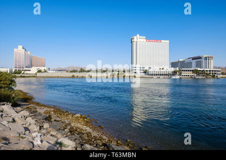 Don Laughlin il Riverside Hotel Resort and Casino edificio accanto al fiume Colorado in Laughlin, Nevada, STATI UNITI D'AMERICA Foto Stock