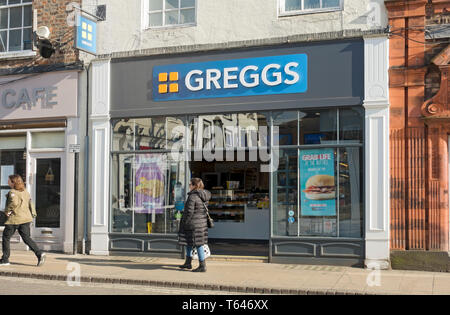 Greggs panetteria panetteria panetteria negozio York North Yorkshire Inghilterra Regno Unito GB Gran Bretagna Foto Stock