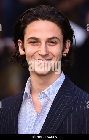 Londra, Regno Unito. 29 apr, 2019. Londra, Regno Unito. Aprile 29, 2019: Adam Bregman ha in arrivo per il "TOLKIEN' premiere al Curzon Mayfair, Londra. Immagine: Steve Vas/Featureflash Credito: Paul Smith/Alamy Live News Foto Stock