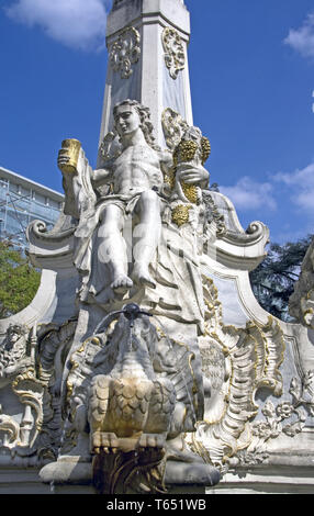 San Giorgio Fontana, mercato di mais, Treves, Germania Foto Stock