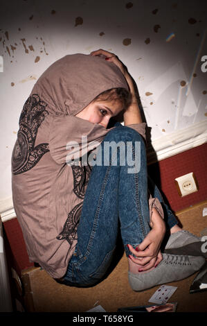 Problemi di adolescenti. La solitudine, la violenza, la depressione Foto Stock