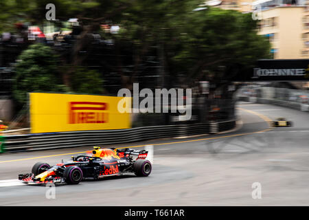 Monte Carlo/Monaco - 27/05/2018 - #33 Max Verstappen (NDL) con la sua Red Bull Racing RB14 durante il GP di Monaco Foto Stock