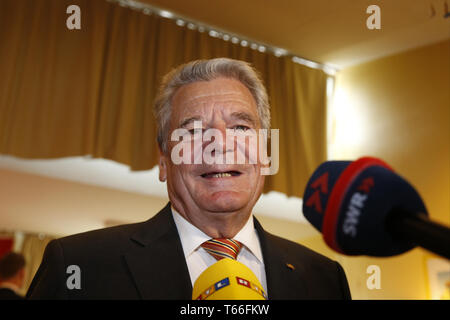 Joachin Gauck, Presidente tedesco, voti a Berlino. Foto Stock