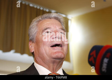 Joachin Gauck, Presidente tedesco, voti a Berlino. Foto Stock