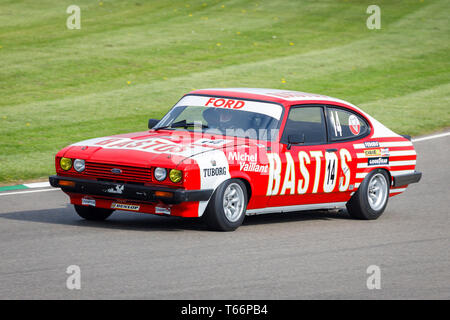 1980 Ford Capri III 3.0s con driver Richard Meins durante il Gerry Marshall gara del trofeo nella 77a Goodwood GRRC Assemblea dei Soci, Sussex, Regno Unito. Foto Stock