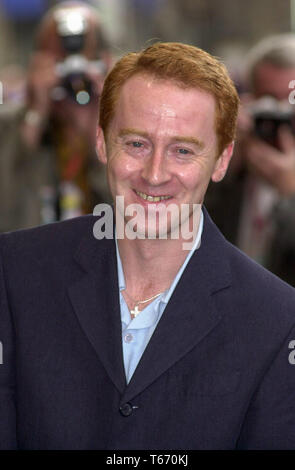 La Edinburgh Film Festival ha preso il via questa sera ( Domenica 13/8/00 ) presso il cinema Odeon con il ballerino di pellicola al buio con protagonista Bjork, chi non era in presenza. East Enders attore Forbes Mason arriva. Foto Stock