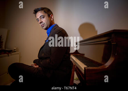 Vijay Iyer (nato il 26 ottobre 1971) è un American jazz pianist, compositore, bandleader, produttore e musicista elettronico, e scrittore basata a New York City. Egli sarà l'artista in residenza presso il Molde Jazz Festival nel 2017. Foto Stock