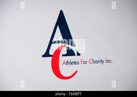 New York, Stati Uniti d'America. 16 apr 2007. Atmosfera presso gli atleti per carità arte per mostre, asta silente & celebrazione di compleanno per Jay Galvin in ardesia, il 16 aprile 2007 a New York, NY. Credito: Steve Mack/S.D. Mack foto/Alamy Foto Stock