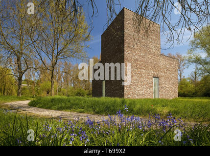 Torre, scultura, Museum Island Hombroich, Neuss, Basso Reno, Nord Reno-Westfalia, Germania Foto Stock