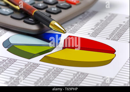 Tabella finanziaria mostra il successo di mercato azionario Foto Stock