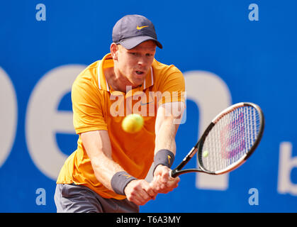 Monaco di Baviera, Germania. 30 apr, 2019. Kyle EDMUND (GBR) in azione nella sua partita contro Dennis KUDLA (USA) . Edmund perso 4-6, 3-6 presso il Tennis BMW internazionale aperto da FWU, ATP a Monaco di Baviera, Aprile 30, 2019. Credito: Peter Schatz/Alamy Live News Foto Stock