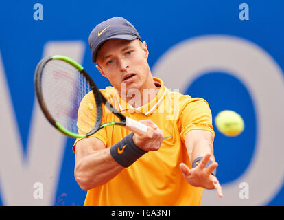 Monaco di Baviera, Germania. 30 apr, 2019. Rudolf MOLLERKER (GER) in azione nella sua partita contro Marius COPIL . Molleker ha vinto 7-6,4-6,6-4 presso il Tennis BMW internazionale aperto da FWU, ATP a Monaco di Baviera, Aprile 30, 2019. Credito: Peter Schatz/Alamy Live News Foto Stock