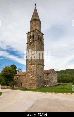 Chiesa sv.Mihaela, campanile, Sterna. Croazia. Europa. Foto Stock