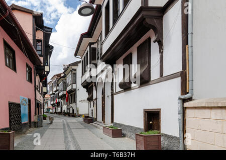 Kutahya/Turchia, Aprile 08,2019: XIX secolo Kutahya case, che sono esempi di architettura civile Foto Stock