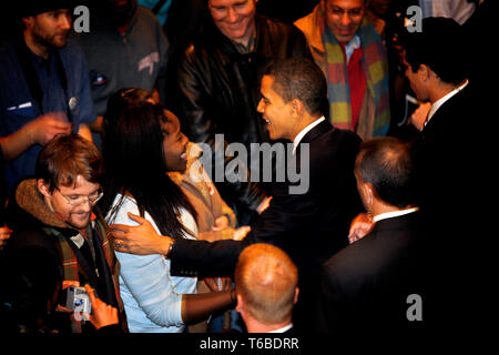 Speranzoso presidenziale Barack Obama (D) che parla al Manchester Palace Theatre. Foto Stock