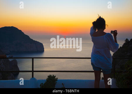 Tramonto dalla HACIENDA NA XAMENA Hotel. Sant Miquel. Ibiza. Isole Baleari. Spagna. Foto Stock