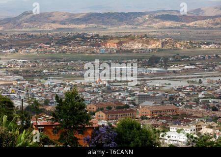 Paesaggio urbano di Antananarivo, capitale del Madagascar Foto Stock