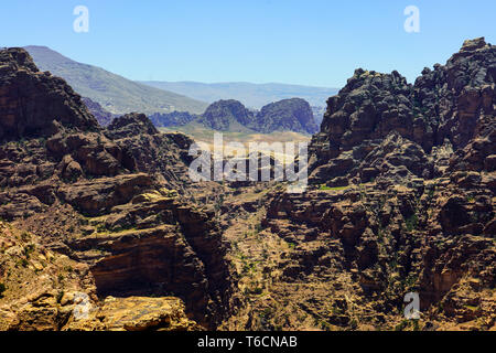 Bellissimo paesaggio intorno a Petra cittã archeologica, Giordania. Foto Stock