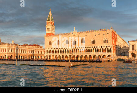 Basilica di San Marco, Piazza San Marco (San Marco) Venezia, Italia Foto Stock