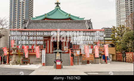 TOKYO, Giappone - 8 febbraio 2019: Bentendo tempio presso il Parco Ueno. Un tempio Buddista dedicato a Benten o Benzaiten, dea della ricchezza, felicità, wisdo Foto Stock