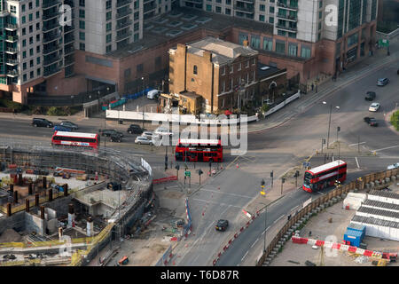 LASSCO Glenside in Vauxhall sul 13 aprile 2019 adottate dal cielo cielo giardini il raschiatore nel sud di Londra. Foto Stock