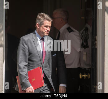 Regno Unito. Il 30 aprile 2019. Gavin Williamson, Segretario alla difesa, foglie settimanale di riunione del gabinetto di un giorno prima che egli è respinto. Credito: Malcolm Park/Alamy Foto Stock