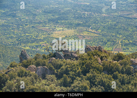 Le splendide vedute dal Monte Ortobene (Monte Ortobene) nella provincia di Nuoro, nel centro della Sardegna, Italia, vicino alla città di Nuoro. Foto Stock