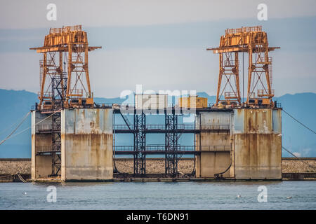 Il porto di Cagliari, Sardegna, Italia. Un antica città con una lunga storia sotto la regola di diverse civiltà. Foto Stock