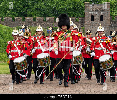 Regno Unito, Cardiff - 09 Giugno 2018 - la banda del Royal Welsh prendendo parte nella gazzetta festa di compleanno per la Regina Elisabetta II - i tamburi Foto Stock