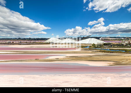 Per la produzione di sale in Camargue. Foto Stock