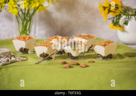 Dessert mousse di Halva Foto Stock