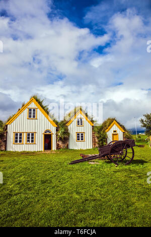 La facciata della casa colonica Foto Stock