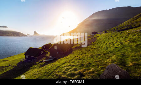 Isole Faerøer Case Tramonto Foto Stock