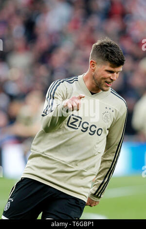 Londra, Regno Unito. 30 apr, 2019. Klaas Jan Huntelaar di Ajax durante la UEFA Champions League Semi Final match tra Tottenham Hotspur e Ajax a Tottenham Hotspur Stadium, Londra, Inghilterra il 30 aprile 2019. Foto di Carlton Myrie. Solo uso editoriale, è richiesta una licenza per uso commerciale. Nessun uso in scommesse, giochi o un singolo giocatore/club/league pubblicazioni. Credit: UK Sports Pics Ltd/Alamy Live News Foto Stock