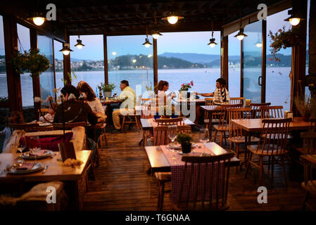 Taberna Leucoiña Ristorante nel villaggio di Combarro, Pontevedra, Galizia, Spagna Foto Stock