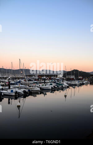 Sport porto di Combarro nella provincia di Pontevedra, Galizia, Spagna Foto Stock