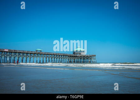La stoltezza beach pier a Charleston nella Carolina del Sud Foto Stock