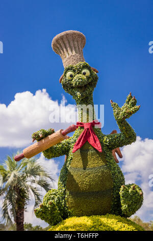 Parco Epcot del Walt Disney World parco di divertimenti ha annualmente un cibo internazionale e il Festival del Vino. Il parco crea topiaries per celebrare l'occasione. Foto Stock