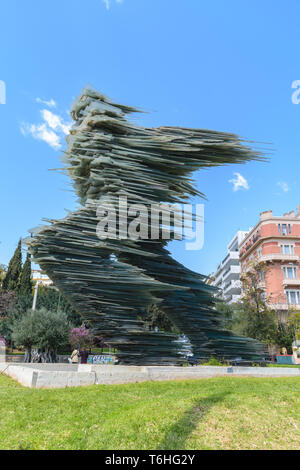 Athens, Grecia - 24 Marzo 2019: Dromeas scultura da Kostas Varotsos Foto Stock