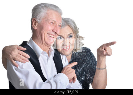 Ritratto di felice sorpresa coppia senior isolato Foto Stock
